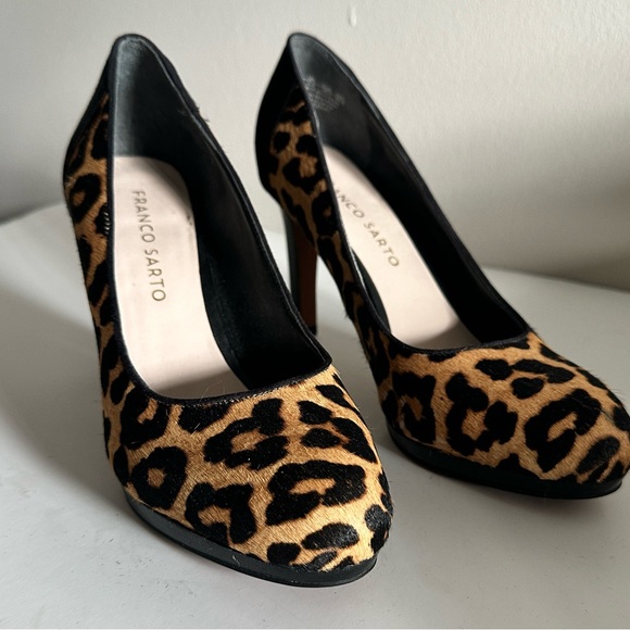 Leopard print stilettos by Franco Sarto. - Picture 2 of 6